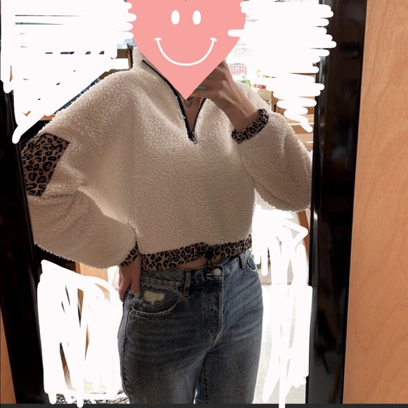 Forever 21 Crop Sweater - Picture 8 of 8